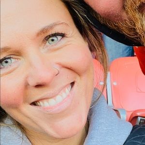 Meet your Posher, Houston